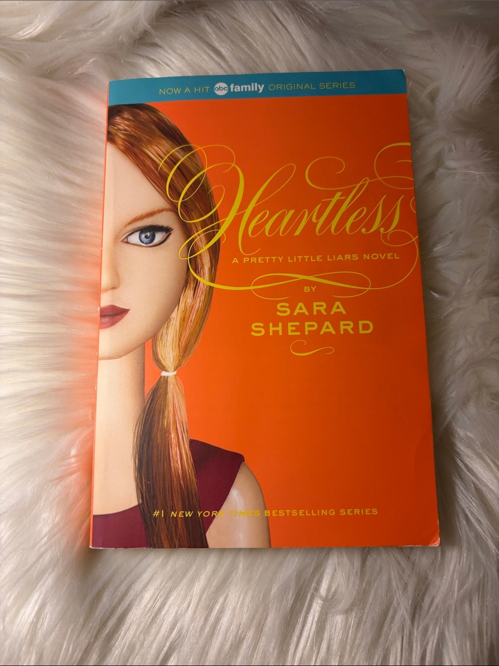 📚 3 for $15 📚 Heartless by sara shepard- Orange cover